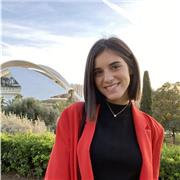 Estudiante universitaria se ofrece para clases de de bachiller, ESO y primaria
